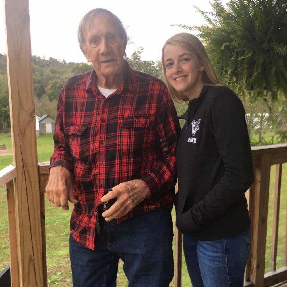 Meet your Posher, Courtney